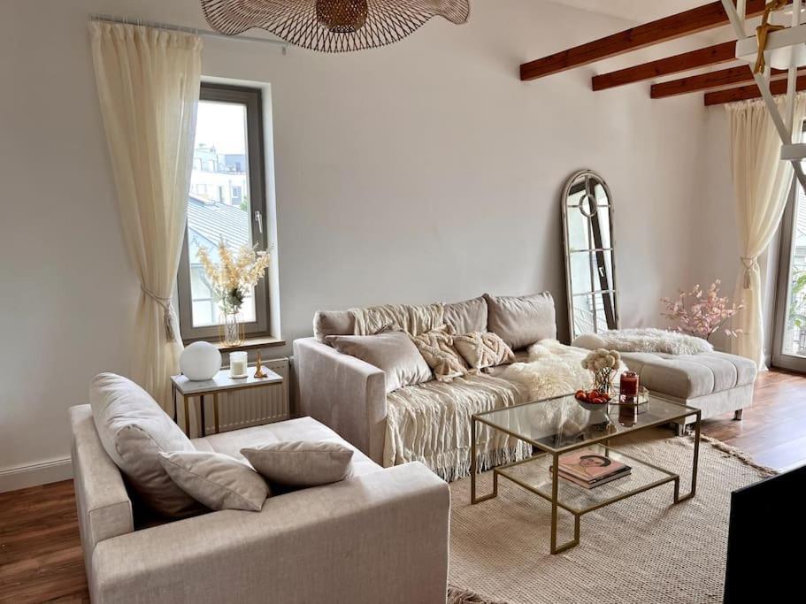 Bali Home Stylische Wohnung Mit Terrasse 舍讷费尔德 外观 照片